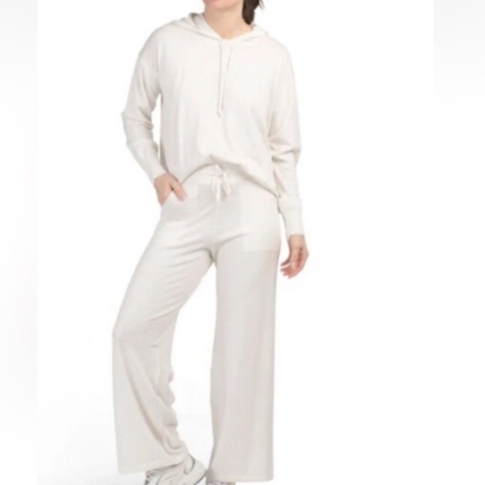 Splendid Ivory Cashmere Blend Set with Wide Leg Pants